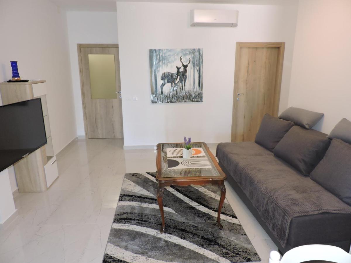 Berat Apartment 沃德年 外观 照片